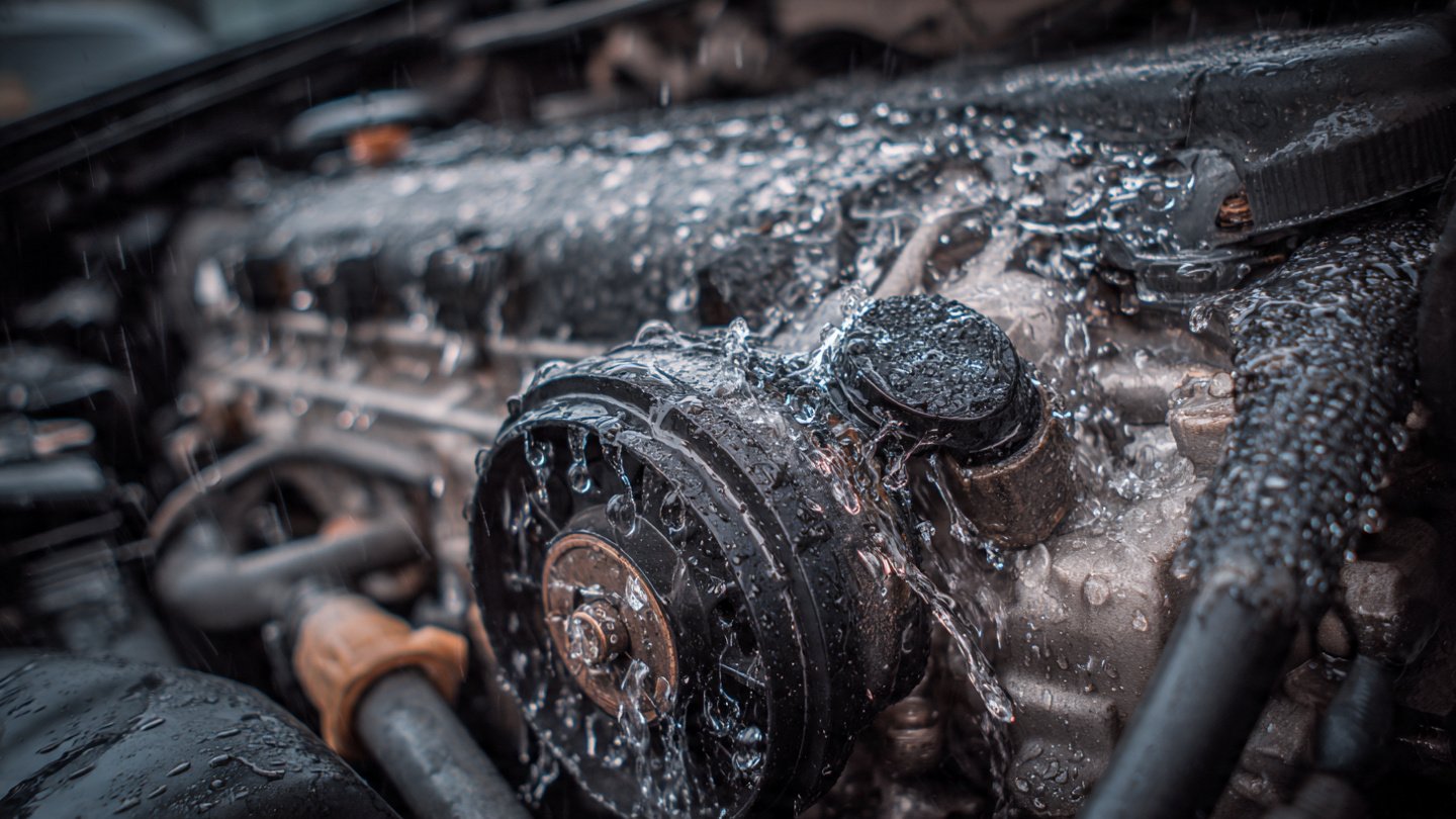 Understanding the Causes of Your Car AC Leaking Water Inside